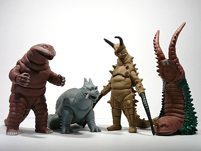 ウルトラマンデッカーの新作ソフビを購入！（パゴス） - 大怪獣バトル