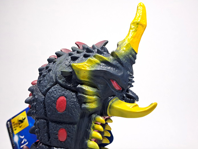 ムービーモンスターシリーズの新作ソフビを購入！（バトラ幼虫） - 大