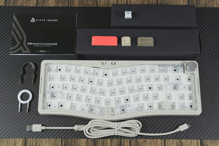 AJAZZ、68キー＋ダイヤル搭載のAlice配列でワイヤレスのメカニカル