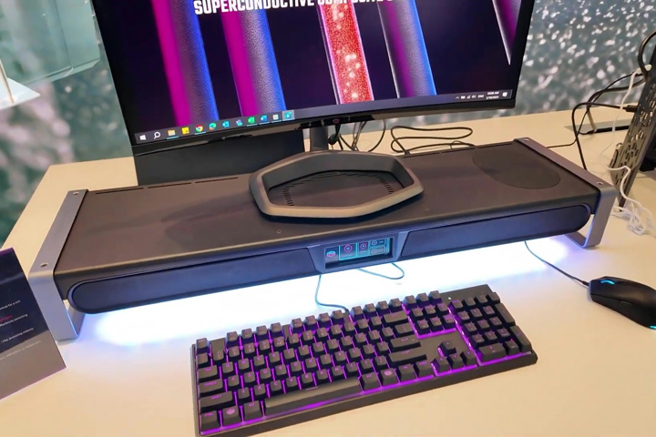 Cooler Master、スピーカーやタッチディスプレイやQiパッドなど機能