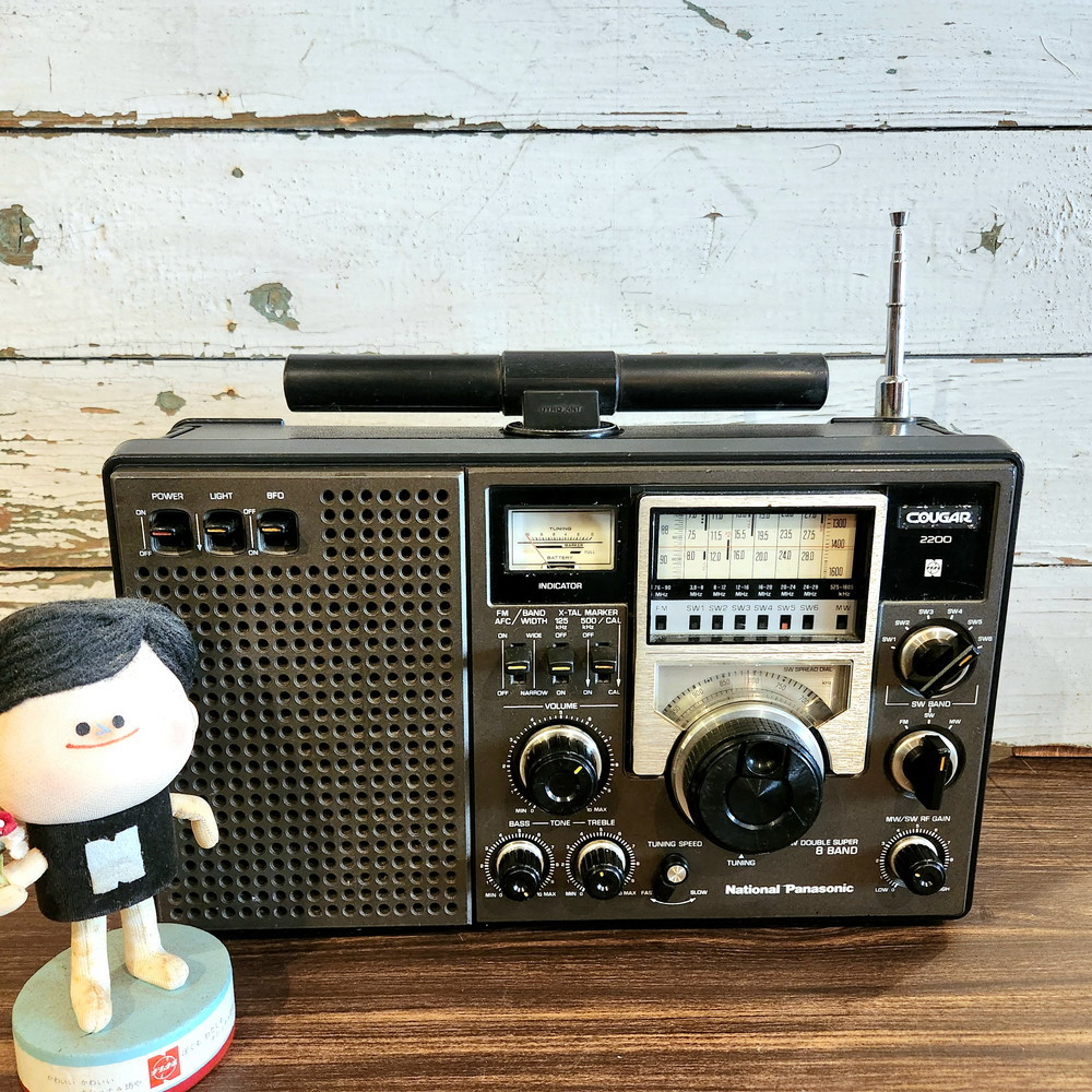 昭和レトロなBCLラジオの名機 ナショナル『クーガー2200』 - [Sold Out