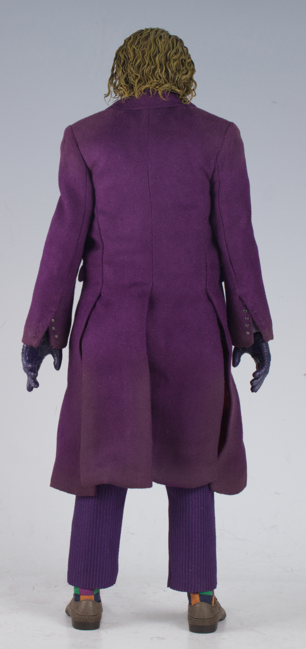 ホットトイズ ジョーカー 警官バージョンとパープルコート素体