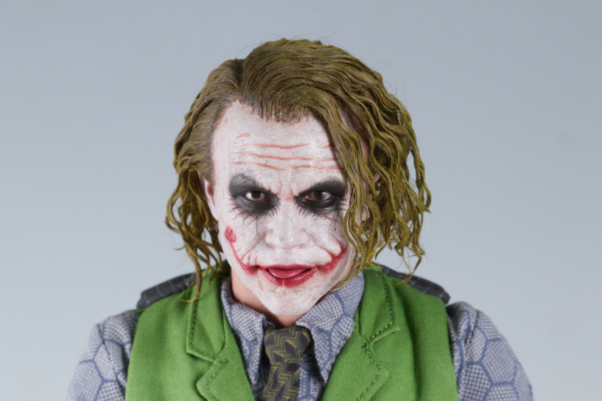 ホットトイズ【ムービー・マスターピース DX アルチザン】 『ダーク