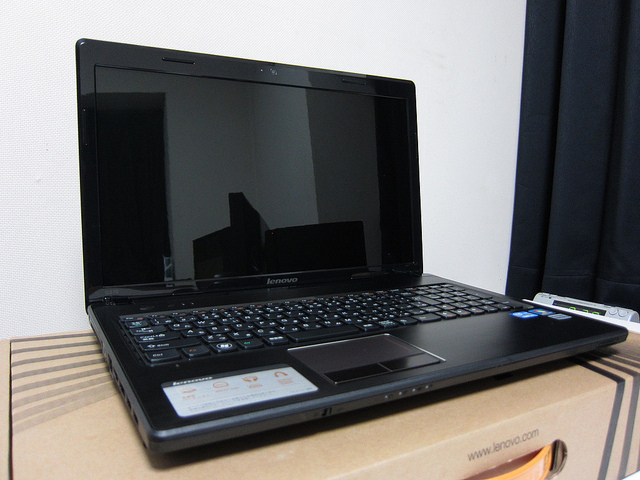 ノートPC 『Lenovo G570 4334CSJ』 レビュー ～外観～ | ヲチモノ