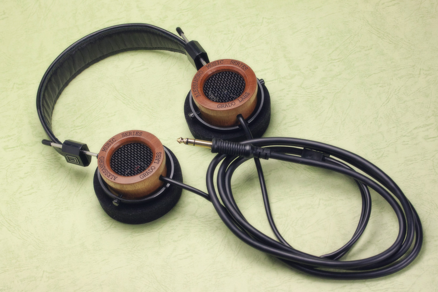 今は空を見上げている GRADO OEM Alessandro MS-PRO レビュー