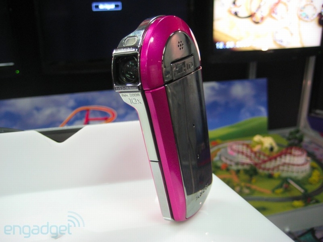 ビデオカメラ】SANYO 『Xacti DMX-CS1』 レビューチェック | ヲチモノ