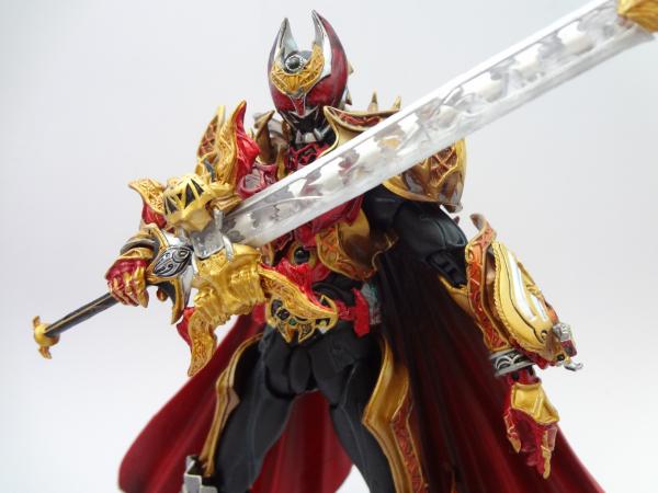 S.I.C. 仮面ライダーキバ エンペラーフォーム | 魂の玩具箱