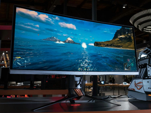 ASUS、34インチのウルトラワイド・ゲーミングモニター『ROG Swift
