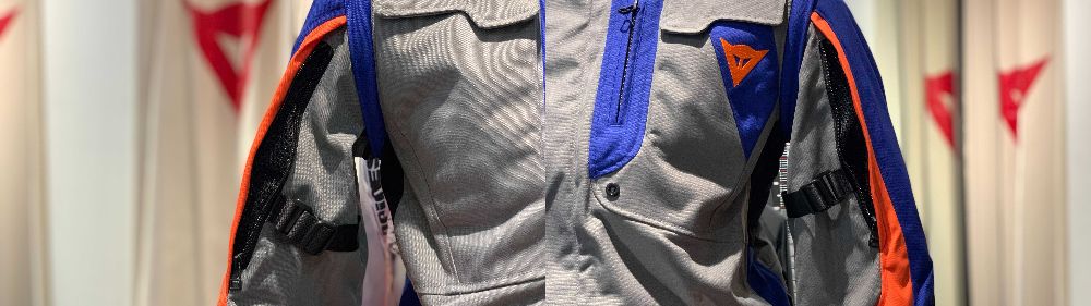 今までに無い装備を持った、これからのシーズン活躍する新作ジャケット