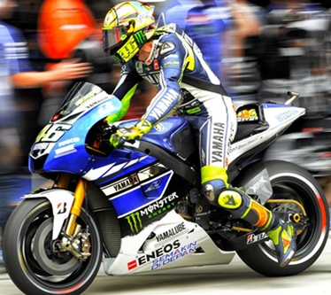 ダイネーゼのレザースーツ、ぜひ一度お試しを！