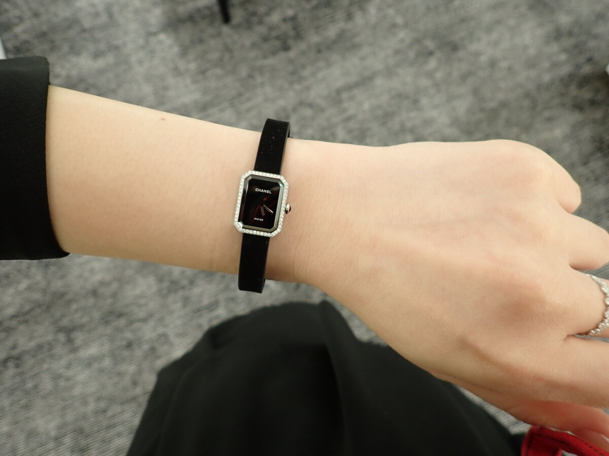 シャネル】ベルベットの質感が美しい新作プルミエール ｜ oomiya