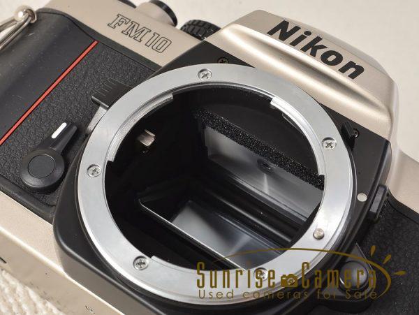 Nikon FM10／中古で手軽に手に入るFM10とはどんなカメラ？サンライズ