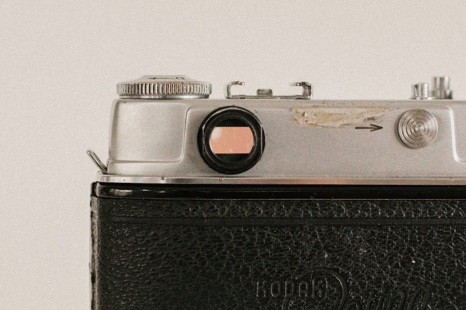 Kodak Retina IIICの真髄。モダンな風景をフィルムで切り取る