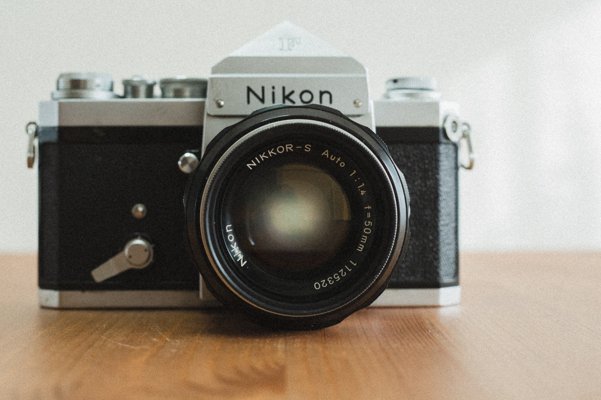 ☆完全動作☆初期 ニコンF アイレベル 50 F2 オールドカメラ #138 ☆完全