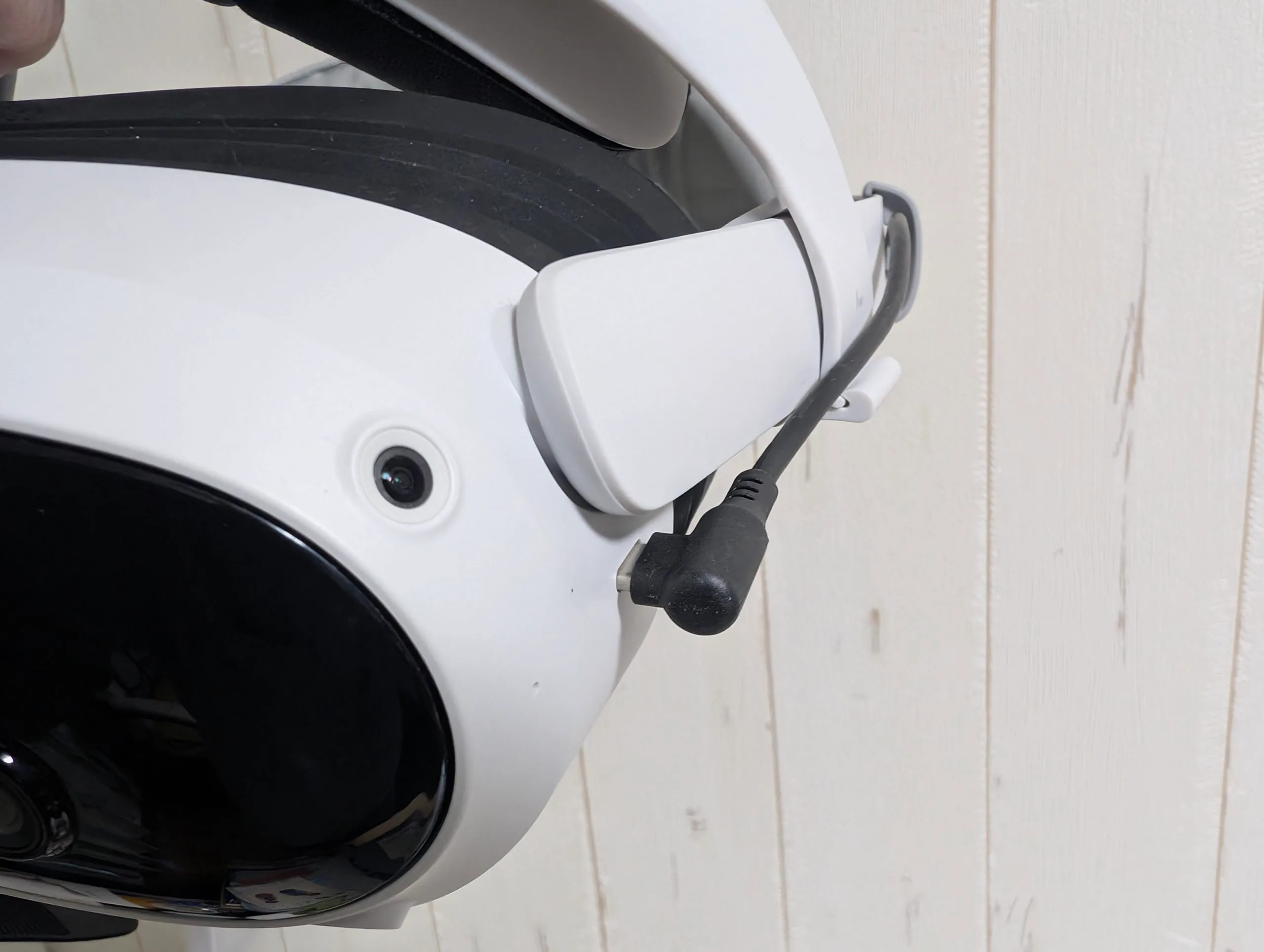 PICO 4 Ultra向けバッテリー付きヘッドストラップ「BOBOVR P4S