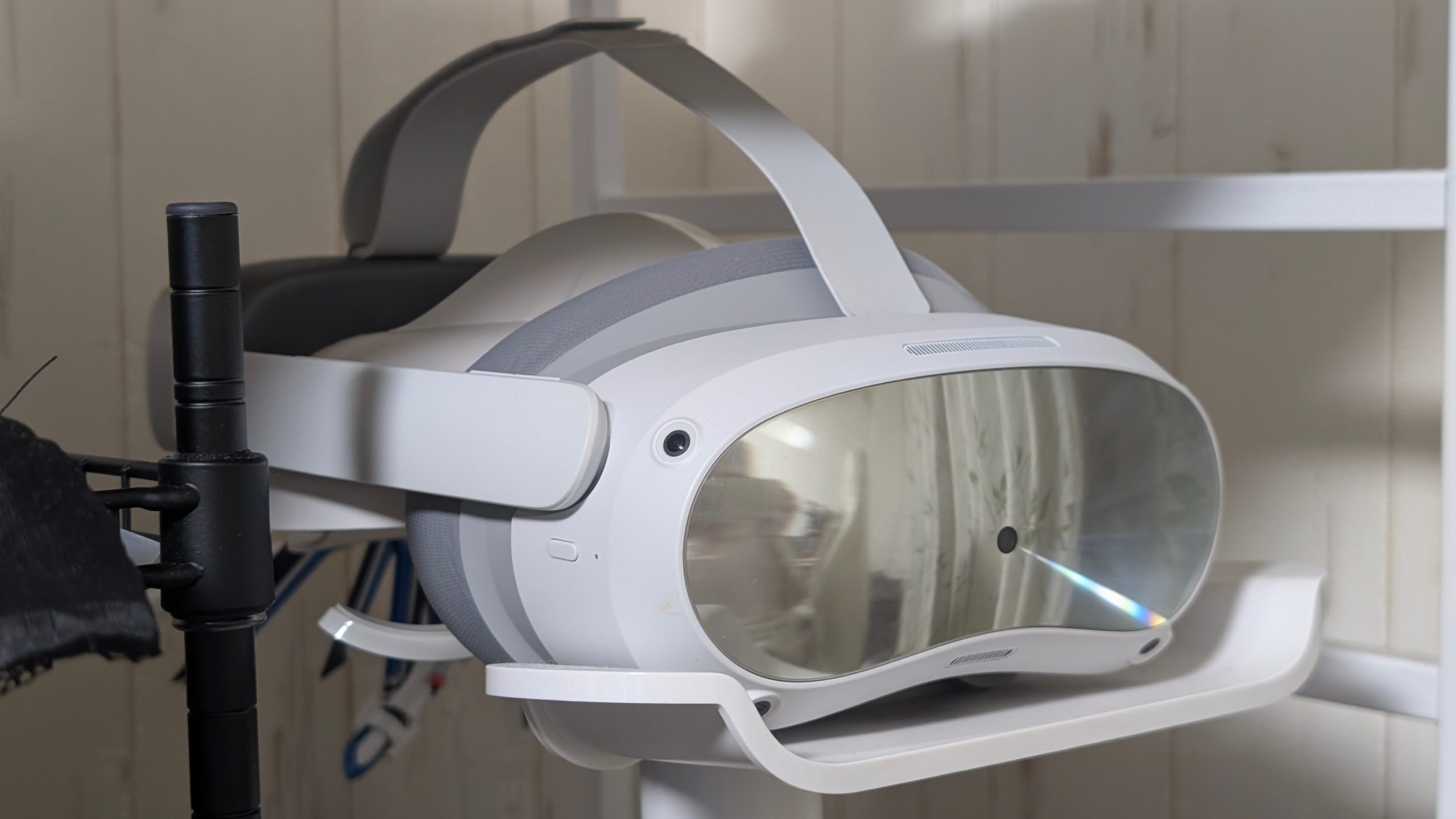 PICO 4 Pro/Enterpriseのフェイストラッキングパラメータやその挙動