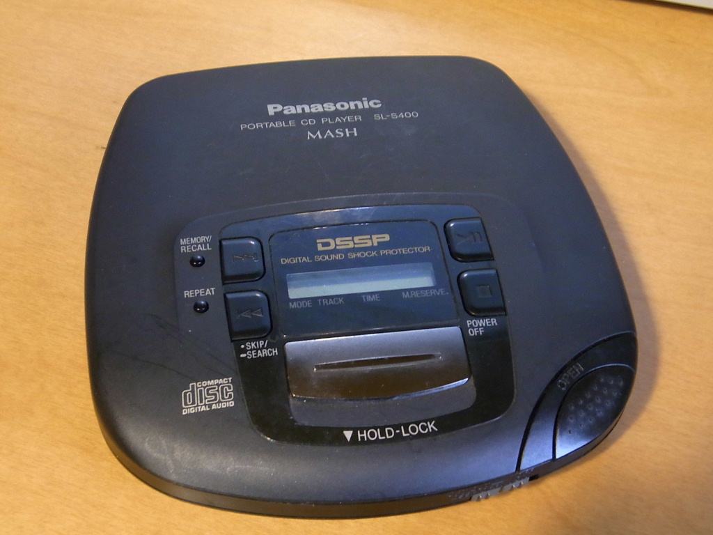 卓上オーディオ (Tabletop Audio): ポータブルCDプレイヤー(Panasonic