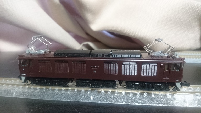 あづみの鉄道の趣味部屋: 入線日記149 MicroAce EF64-37・茶色