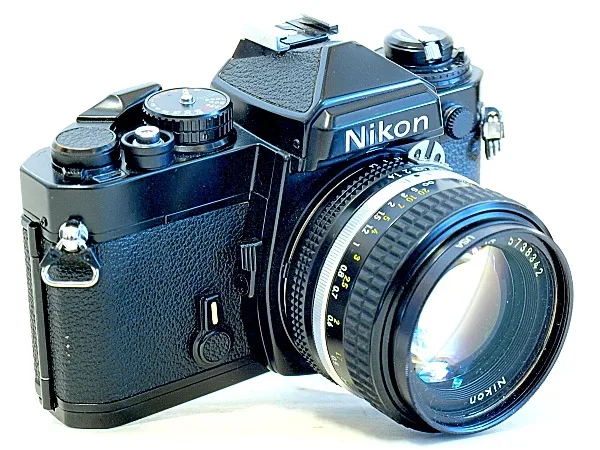 ImagingPixel: Nikon FE 35mm SLR Film Camera