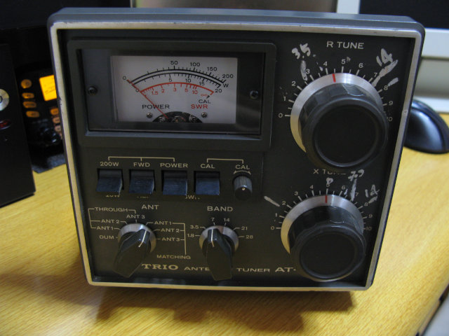 TRIO AT-200 アンテナチューナー Kenwood TRIO AT-200 Ham Radio