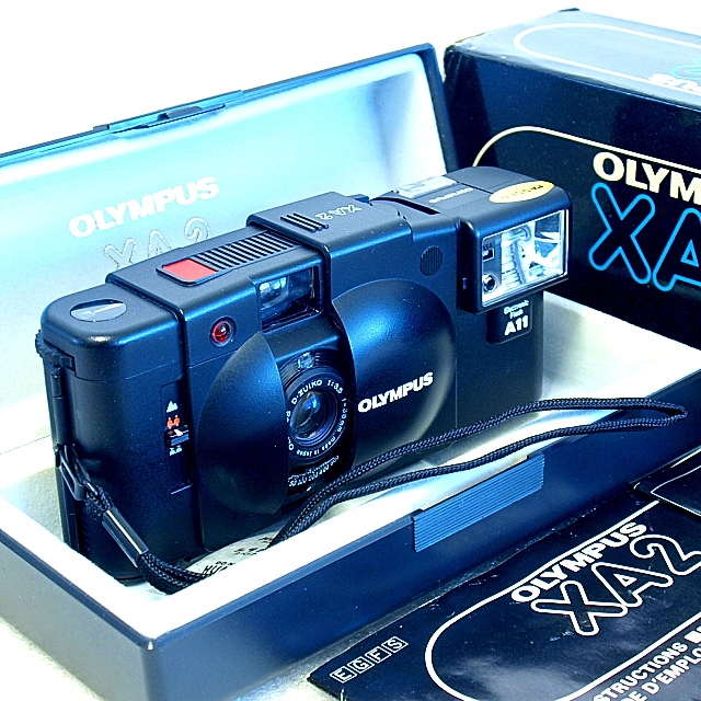 ImagingPixel: Olympus XA2 35mm Zone Focus Film Camera