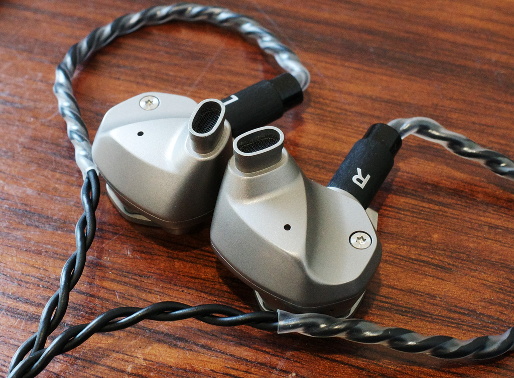 Sandal Audio: MADOO Typ821 イヤホンの試聴レビュー