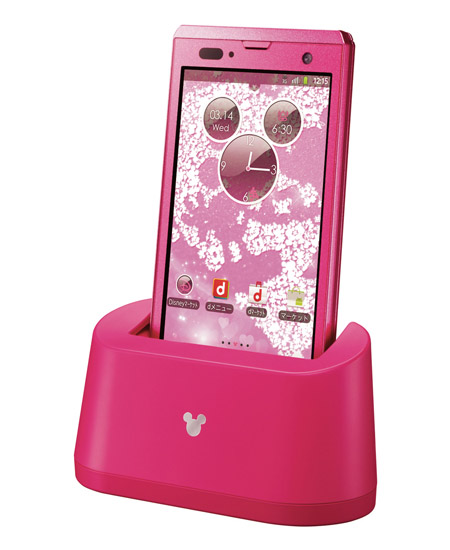 ドコモ、ディズニー・モバイル F-08Dを22日に発売と発表。ハイスペック