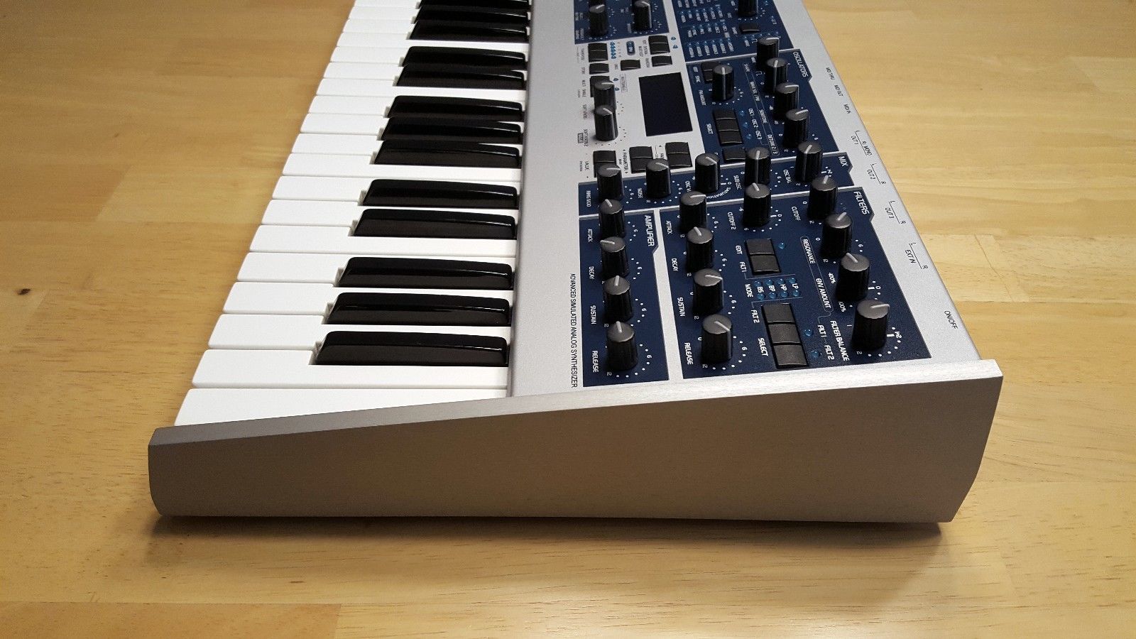 MATRIXSYNTH: Access Virus Indigo 2 Keyboard Synthesizer SN 10200063