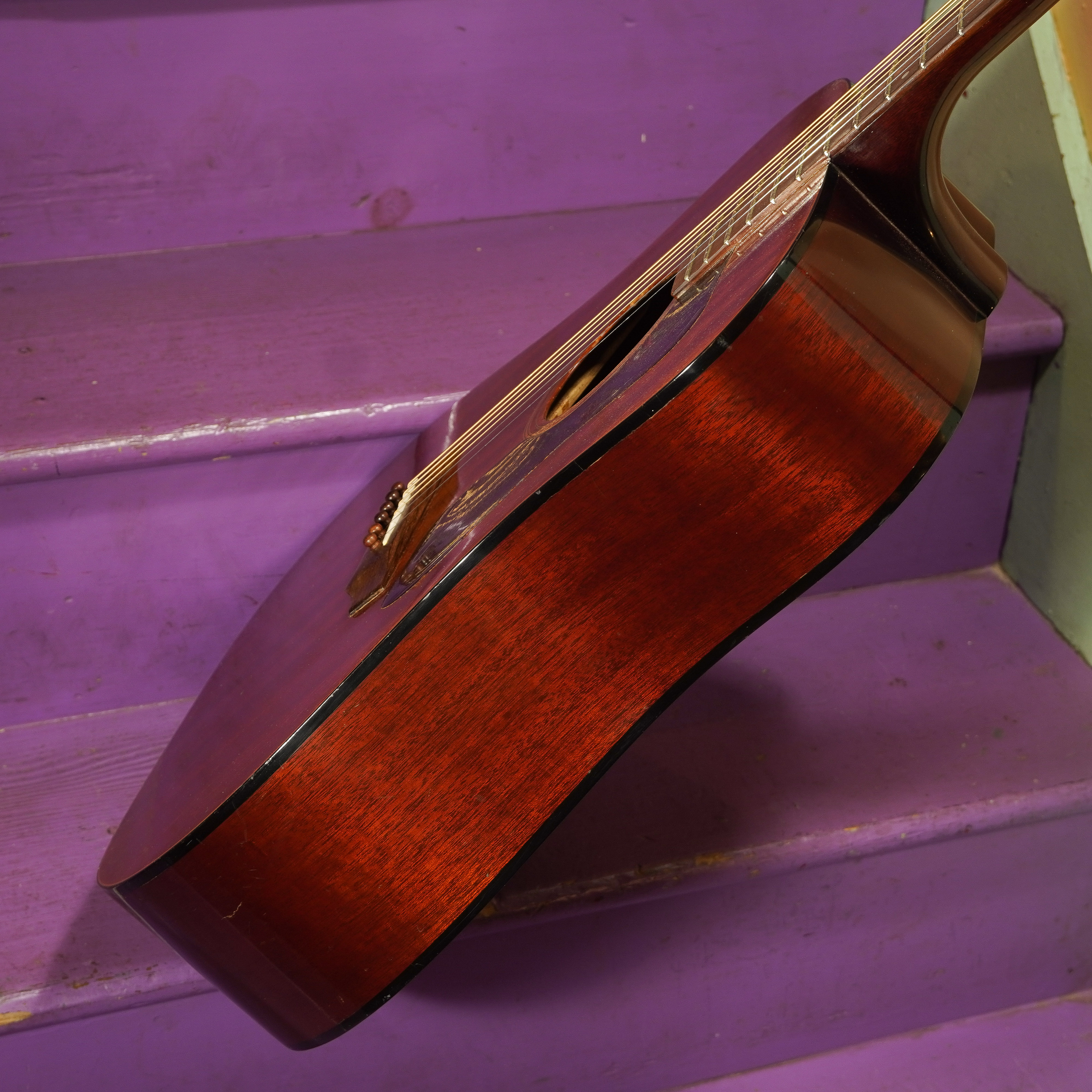 1971 Guild D-25 Dreadnought Guitar