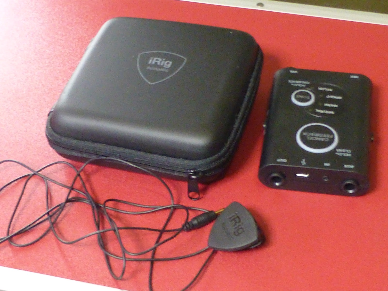 ギターでハッピー！: iRig Acoustic Stage の簡単レポ