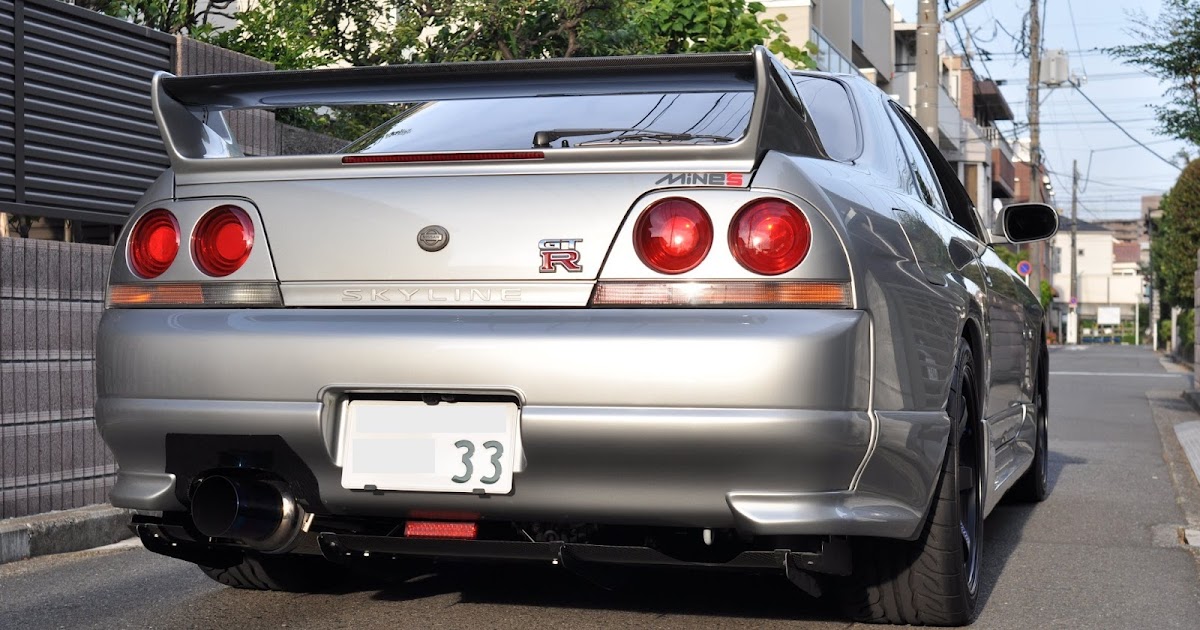 One Man's Lonely Adventures In His R33 Skyline GT-R: Some Rare