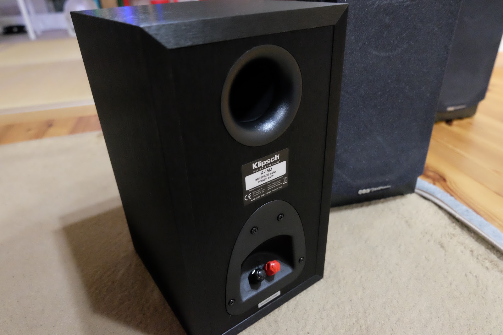 能率94dB。コスパ最強のオシャレな高性能スピーカー「Klipsch R-15M