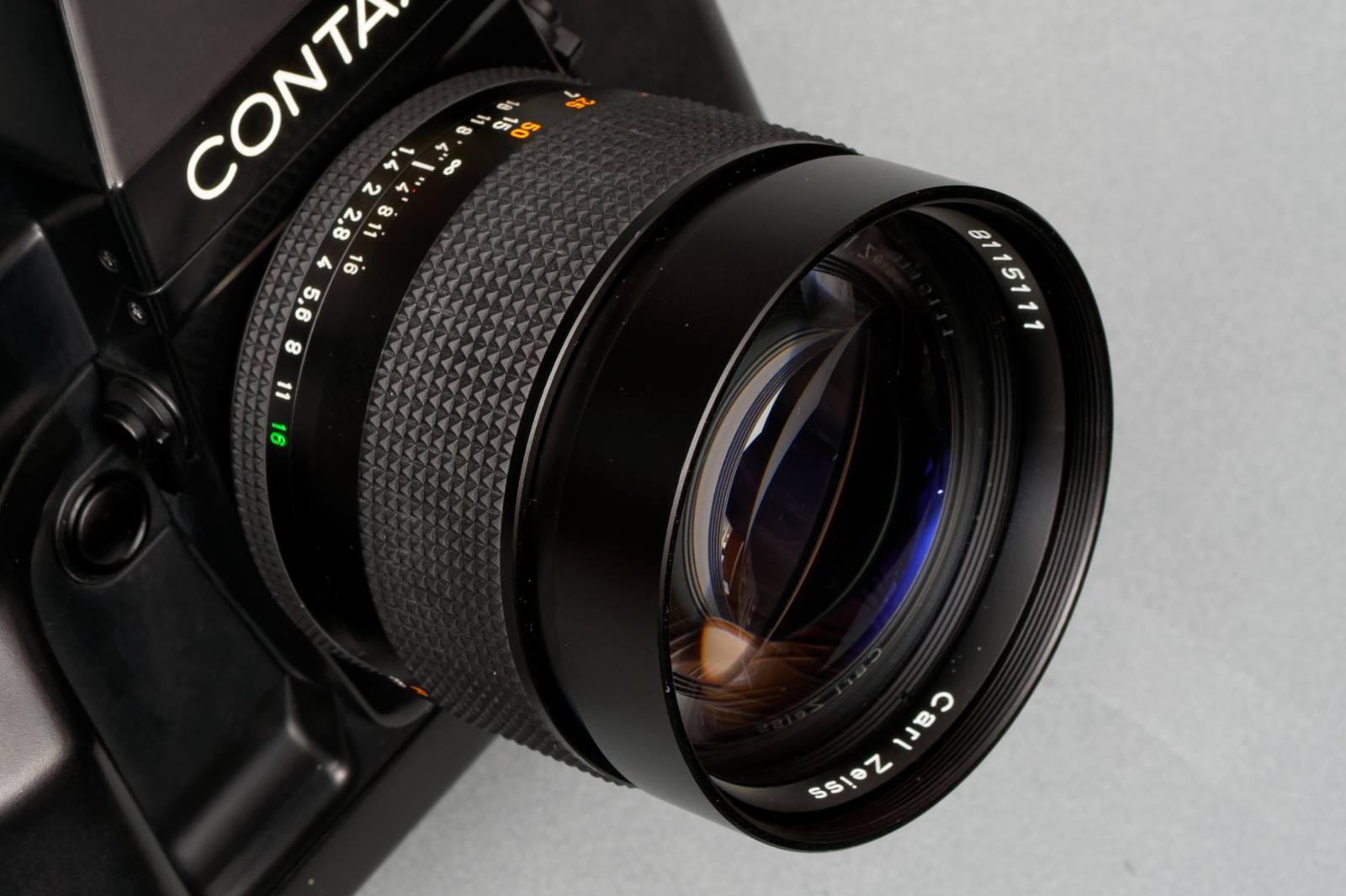 Carl Zeiss Planar 85mm F1.4 T* MMJ - 銘玉か迷玉か | Photo of the Life