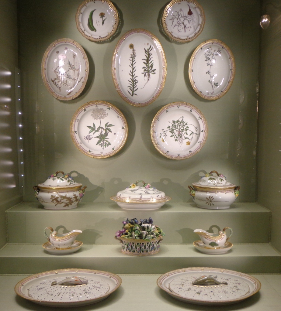 永遠の輝きを放つロイヤルコペンハーゲン名作「フローラ・ダニカ