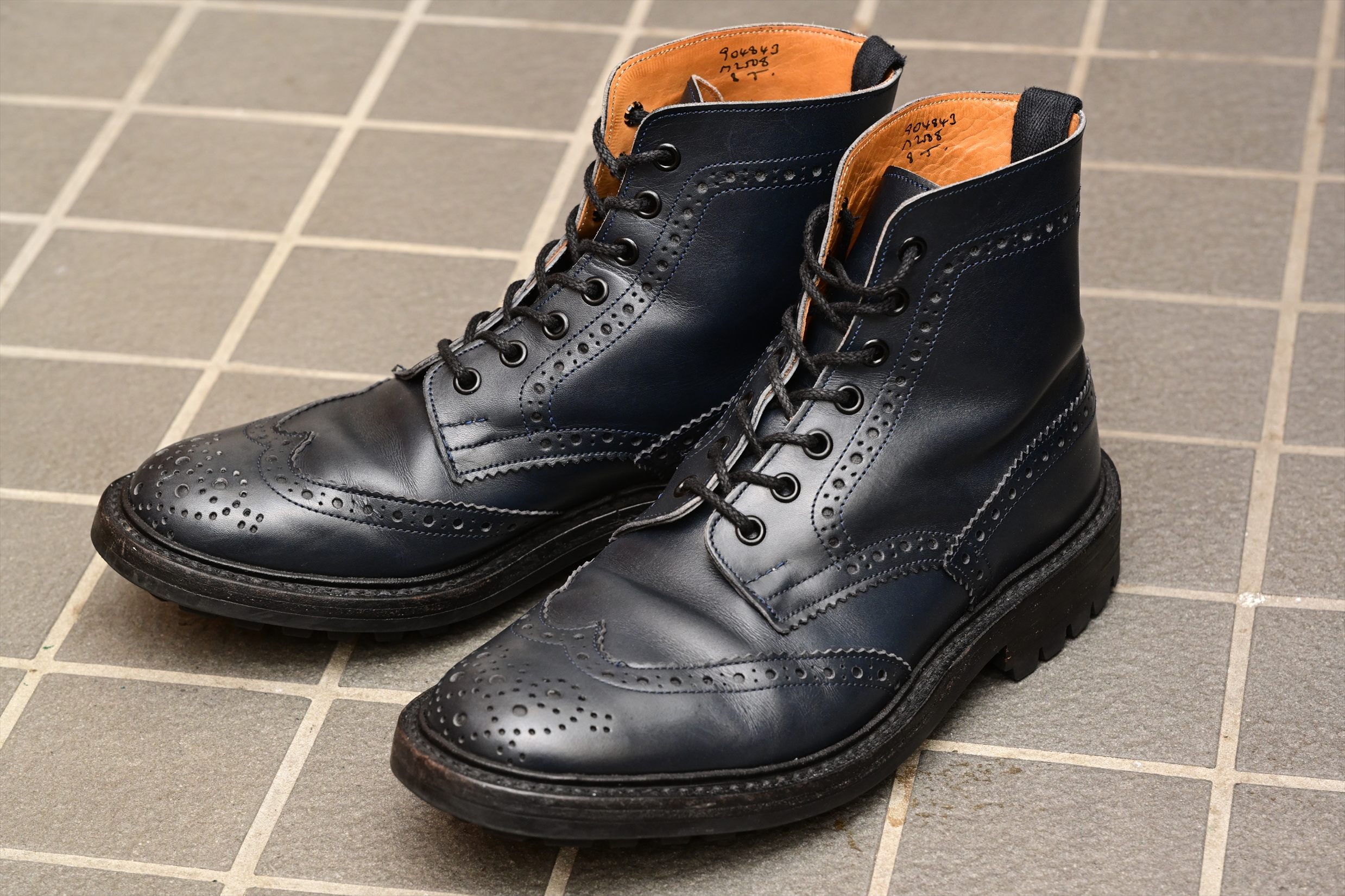 Tricker's M2508 malton（ネイビー） | 銀の備忘録