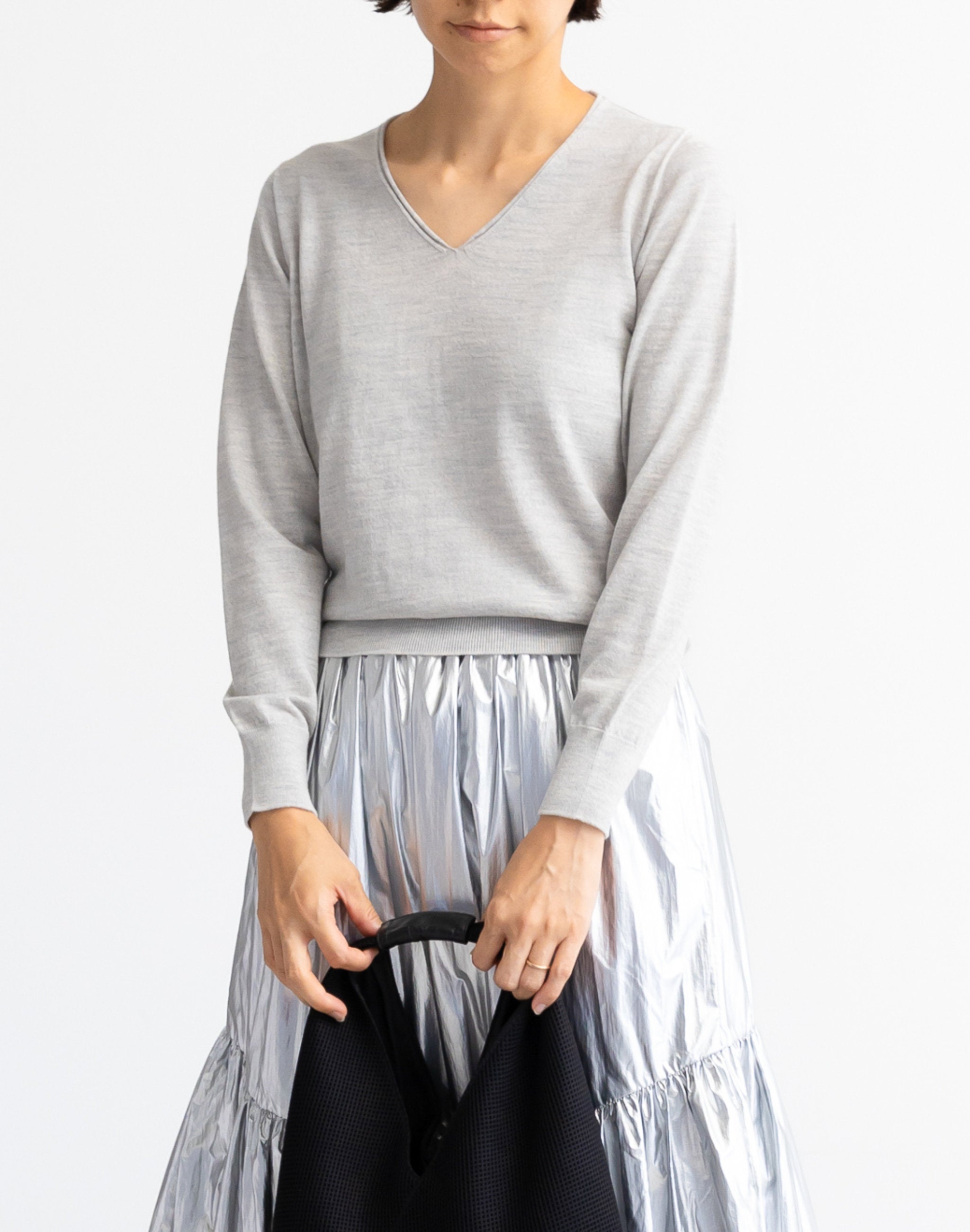 Vネックプルオーバー KURUMIFACTORY 日本製 ホールガーメント ウール