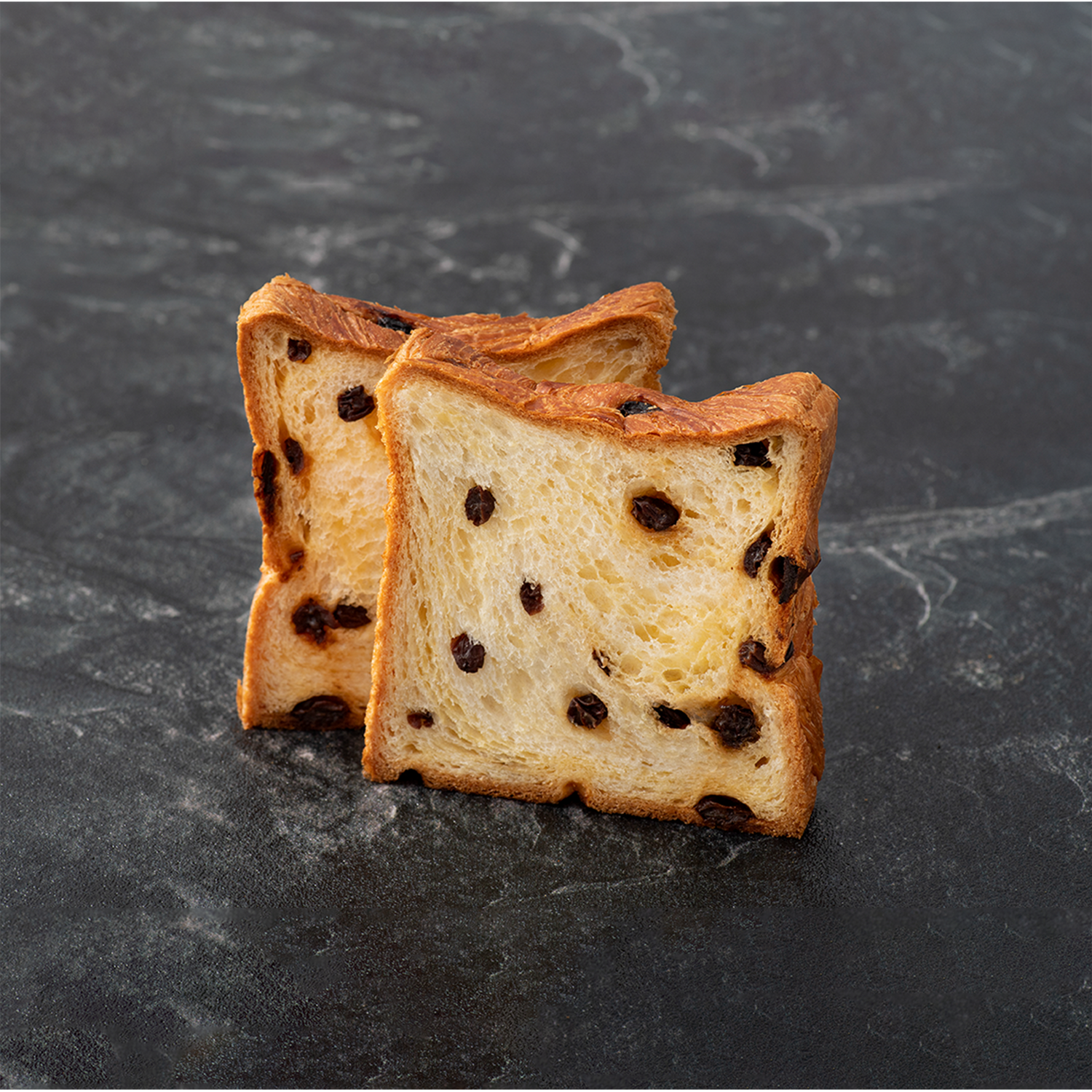 デニッシュ食パン スライス2枚 レーズン – ボローニャ