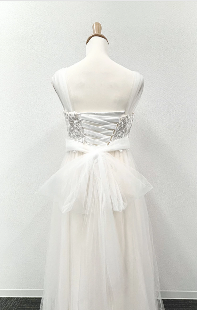 wd230xyEP】ノースリーブ刺繍レーストップエンパイアドレス – ドレス