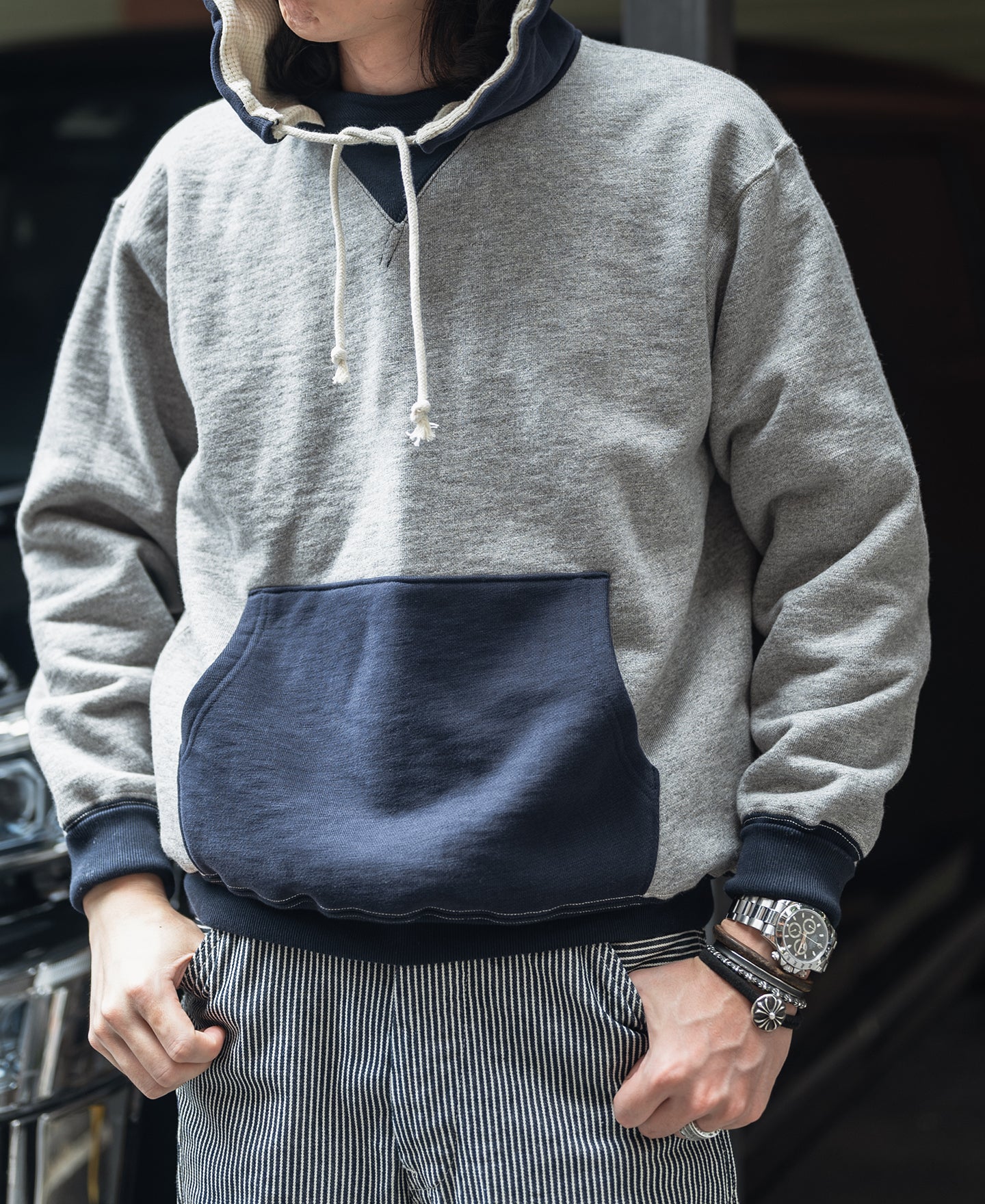 1930s Two-Tone Double V Gusset Pullover Hooded Sweatshirt