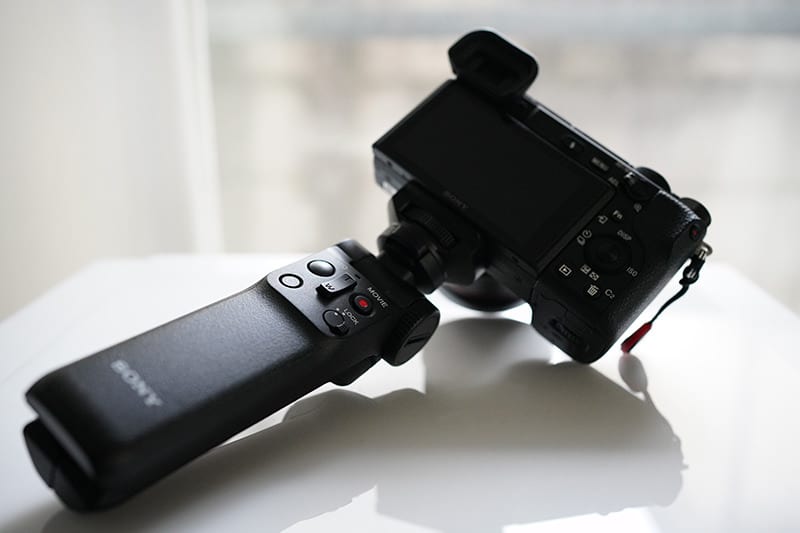α6400をSONY シューティンググリップ GP-VPT2BTに付けてみる