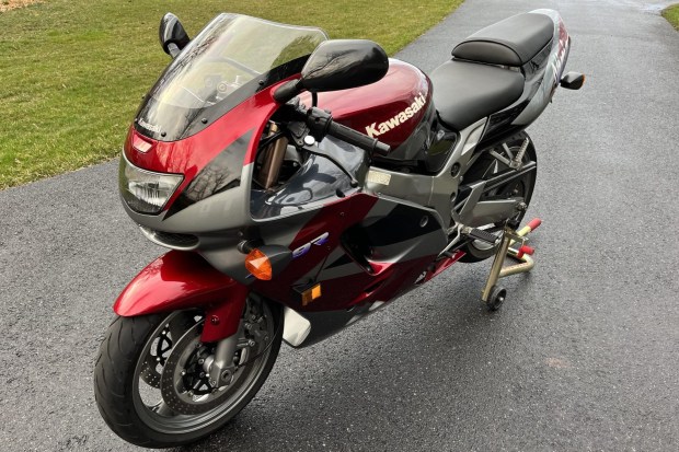 No Reserve: 1994 Kawasaki ZX-9R Ninja for sale on BaT Auctions