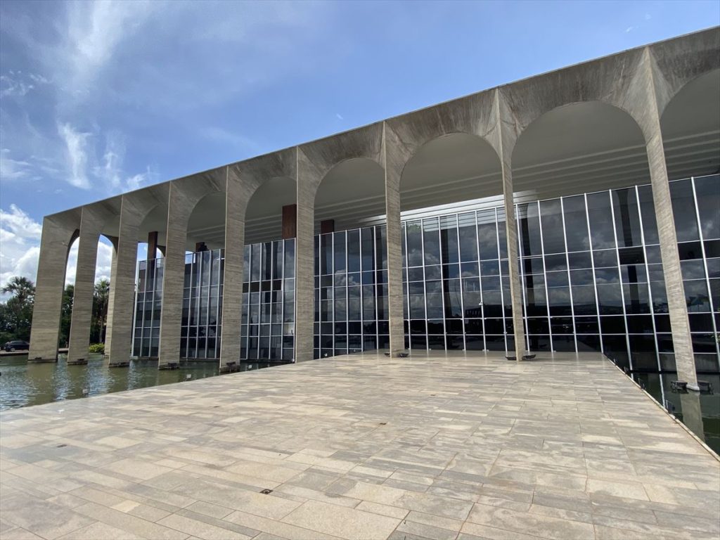 世界遺産ブラジリア写真ルポ02：魅せる庁舎、見せないミュージアム