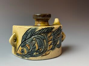 人間国宝 金城次郎 魚紋抱瓶』 | 買取実績 | 福岡の美術品・骨董品