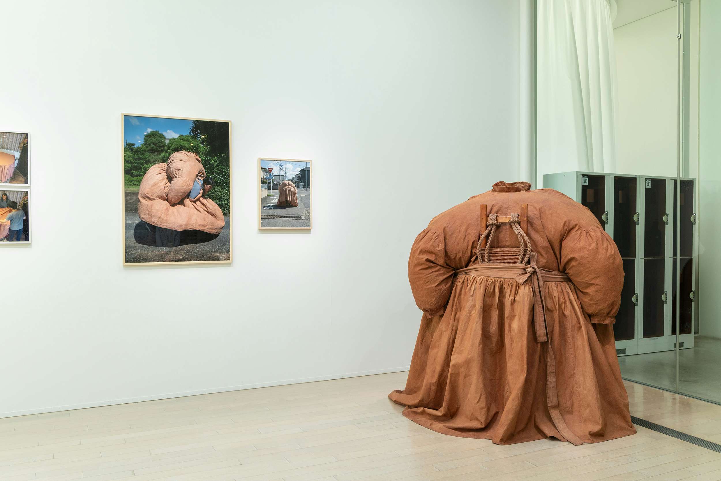 奈良美智の《夜露死苦ガール》が塗り絵で登場。NYジャパン