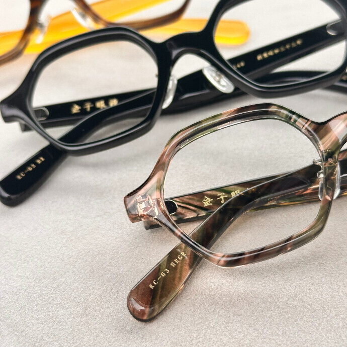 ヘキサゴン型】 ベーシックなデザインに飽きてきた方へ “KC-63