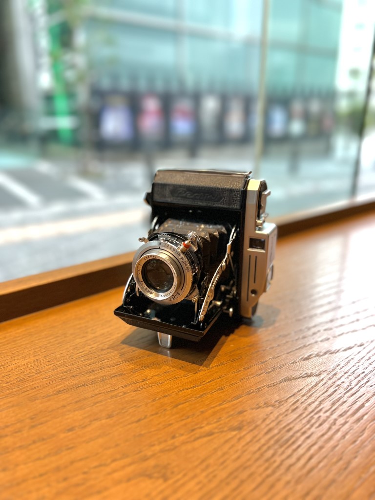 蛇腹カメラ』デビューは距離計付きで。小西六 PearlⅡ（パール2）との