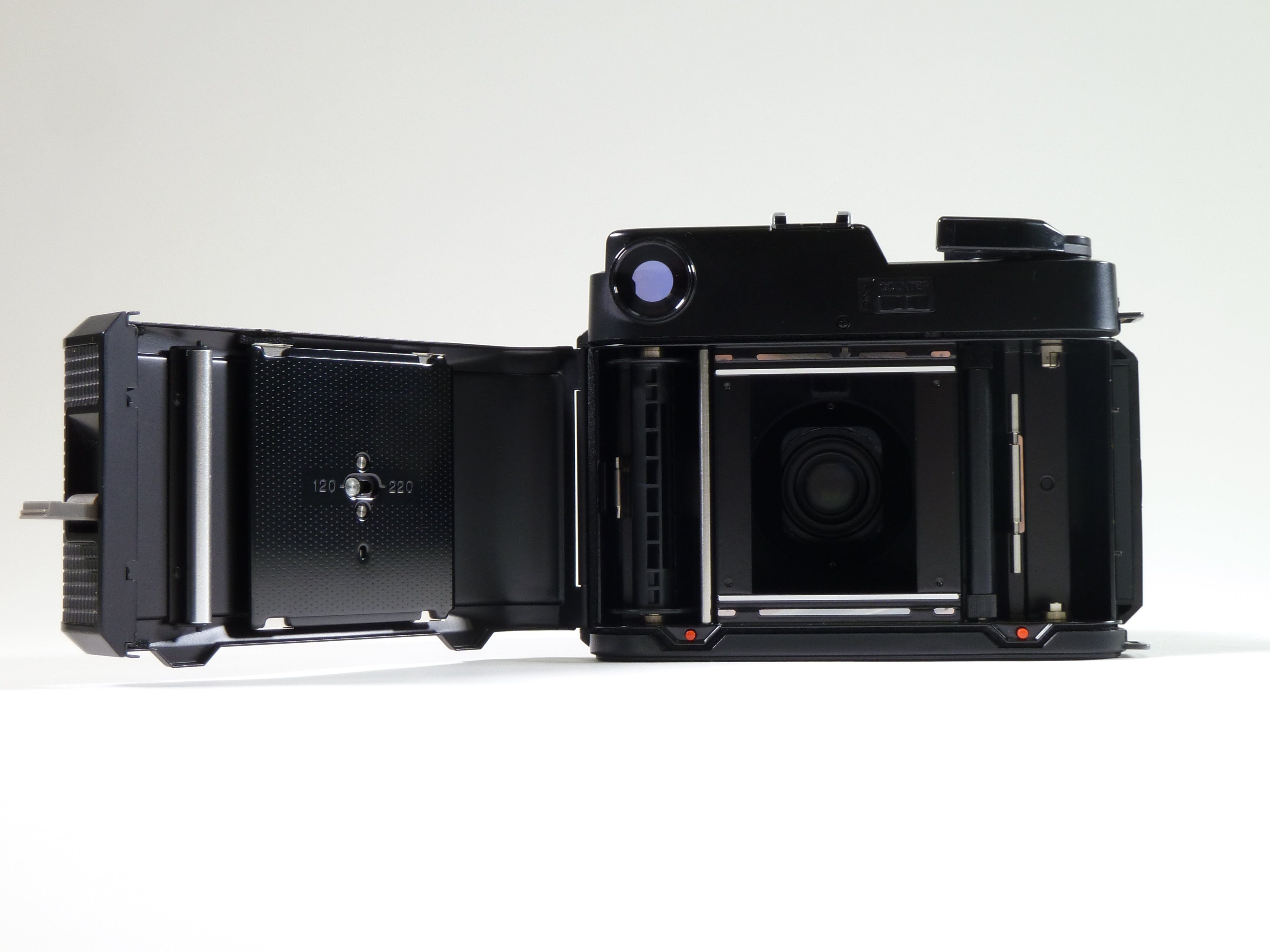 Fuji GS645S Wide 60 medium format film camera – Camera Exchange