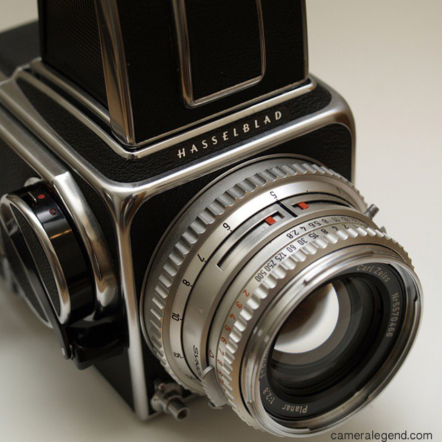 The Hasselblad 500C and 80mm f/2.8 Planar – Camera Legend