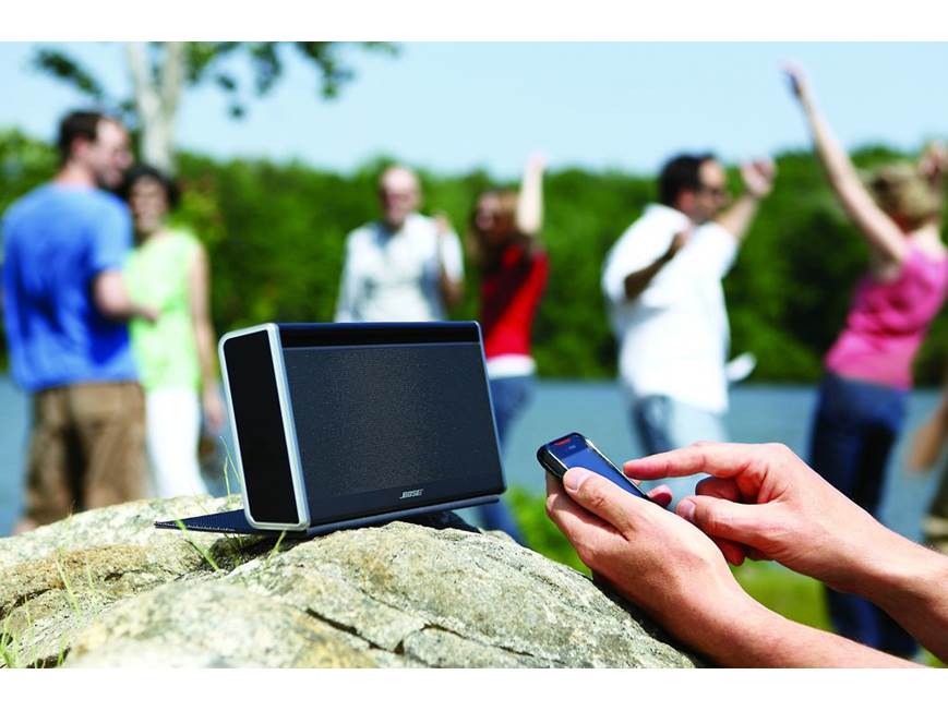 Bose® SoundLink® Wireless Mobile speaker at Crutchfield Canada