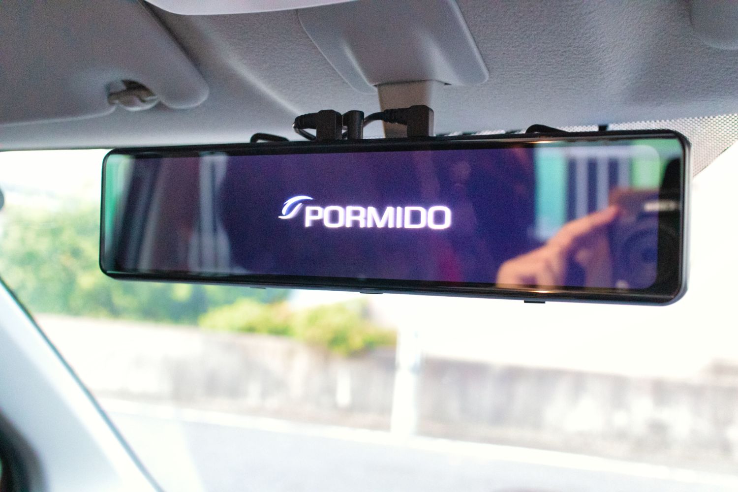 小さい車でもかなり便利 PORMIDO ミラー型ドライブレコーダー PR996